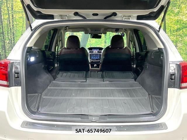 Subaru LEVORG 2018-02 8280404-12