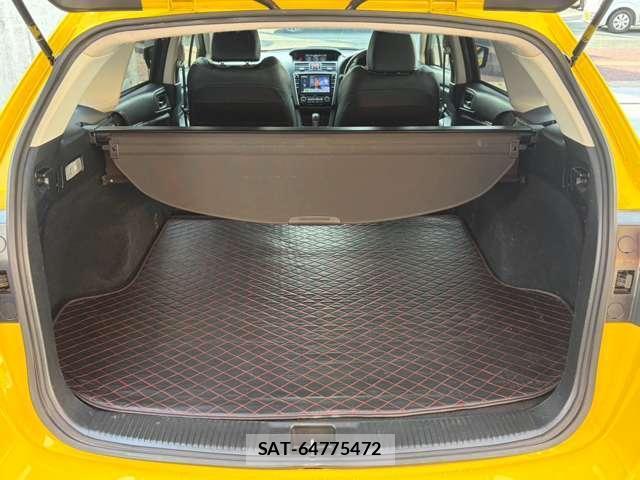 Subaru LEVORG 2017-09 8284465-14