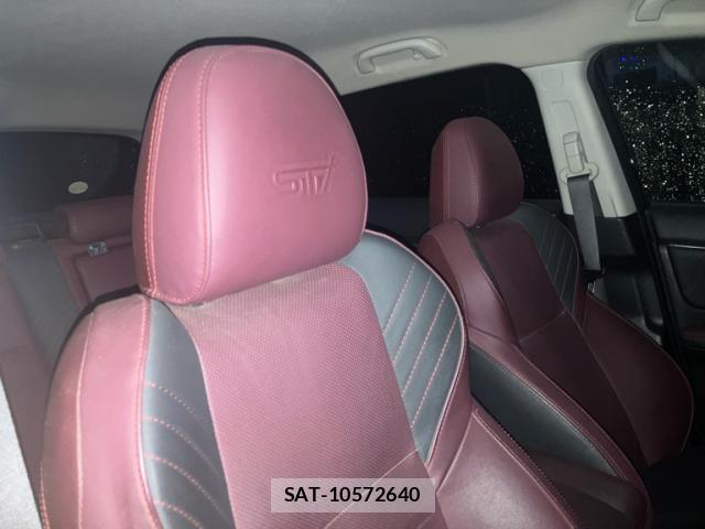 Subaru LEVORG 2016-11 8285285-11