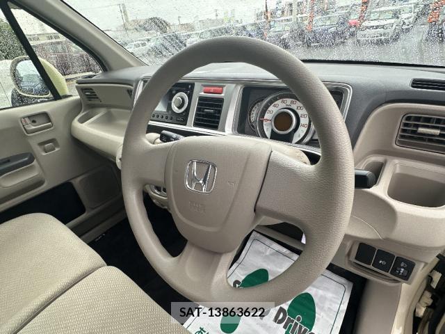 Honda LIFE 2012-05 8280336-6