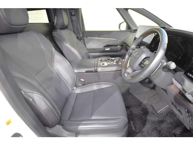 Lexus LM 2024-07 8285780-5