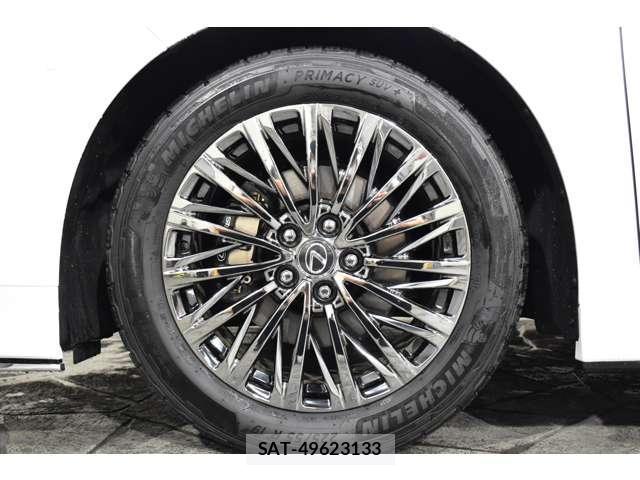 Lexus LM 2024-07 8285780-8