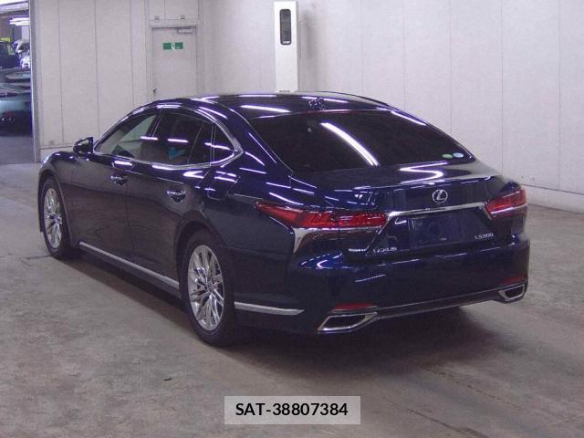 Lexus LS 2019-08 8277425-1