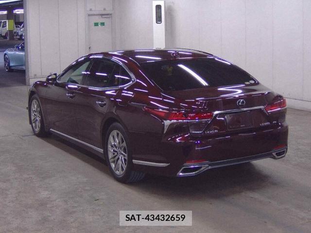 Lexus LS 2018-03 8277460-1