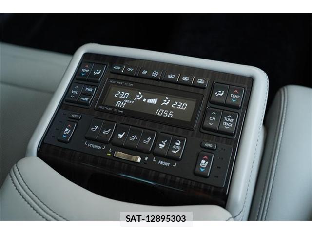 Lexus LS 2014-05 8278102-19