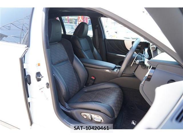 Lexus LS 2021-11 8278111-10