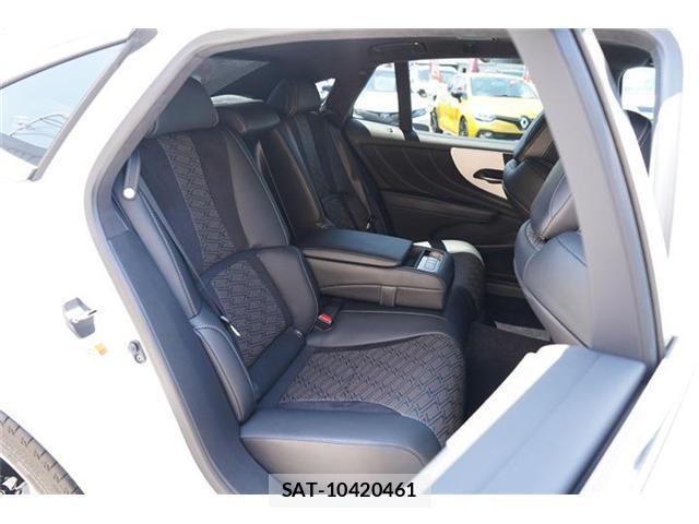 Lexus LS 2021-11 8278111-11
