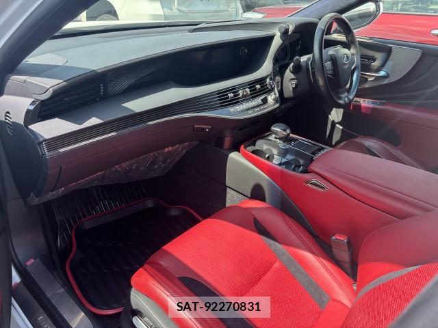 Lexus LS 2018-02 8278990-6