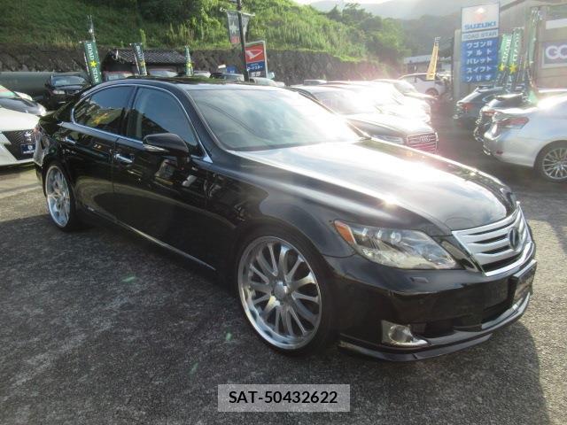Lexus LS 2011-10 8280834-12