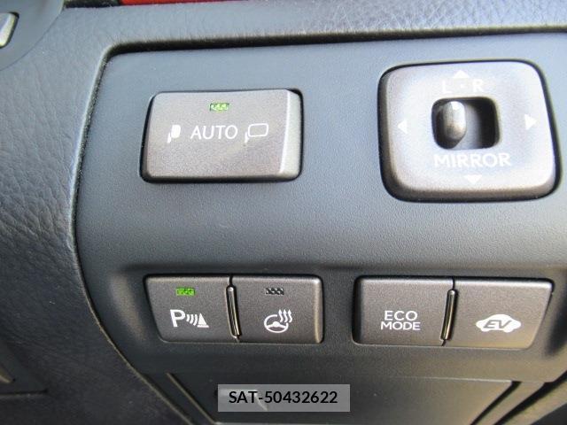 Lexus LS 2011-10 8280834-6