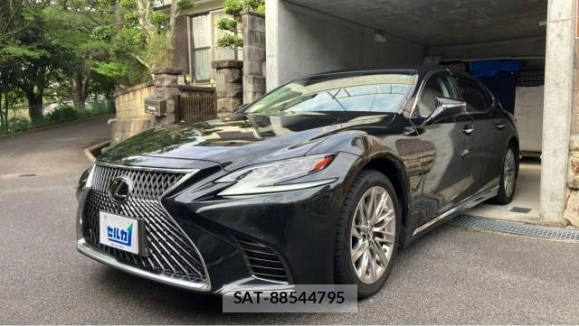 Lexus LS 2019-07 8281386-0