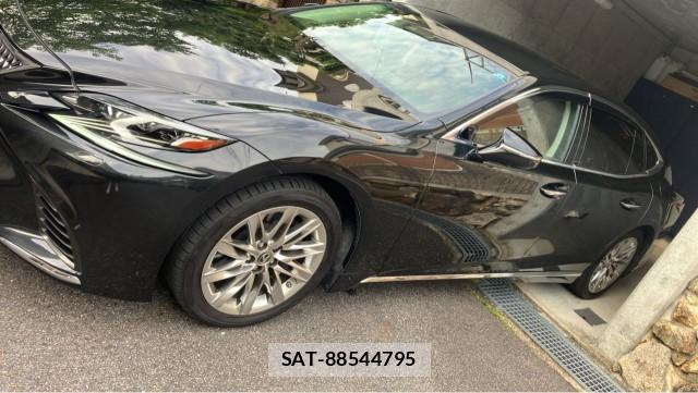 Lexus LS 2019-07 8281386-10