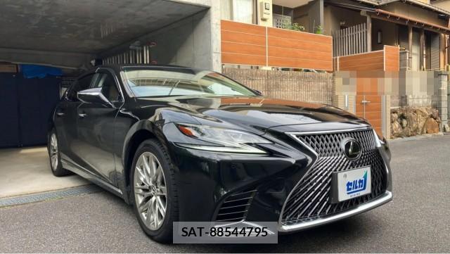 Lexus LS 2019-07 8281386-11