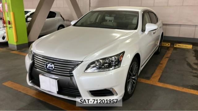 Lexus LS 2013-02 8281396-0