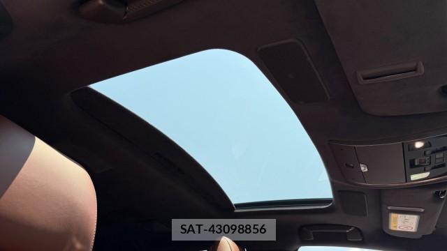 Lexus LS 2019-04 8281682-12