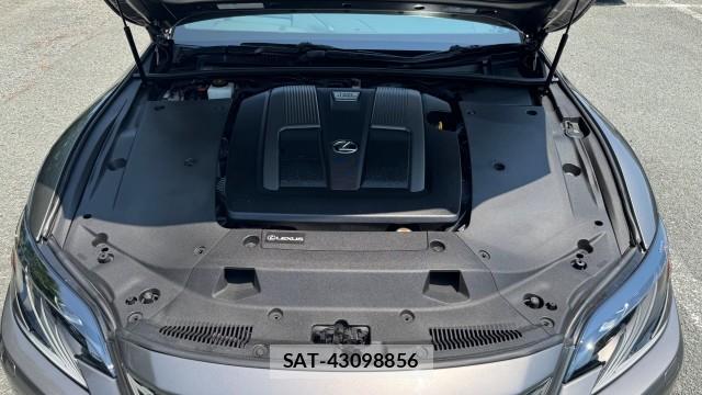 Lexus LS 2019-04 8281682-7