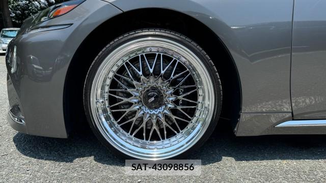 Lexus LS 2019-04 8281682-8