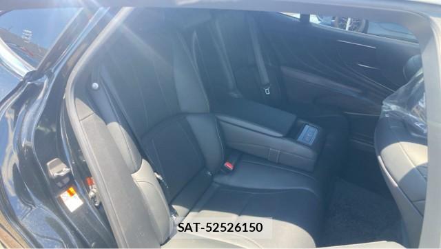 Lexus LS 2019-03 8281736-6