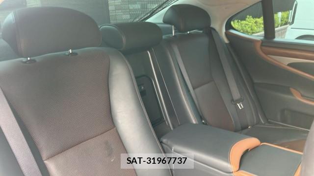 Lexus LS 2012-11 8281753-6