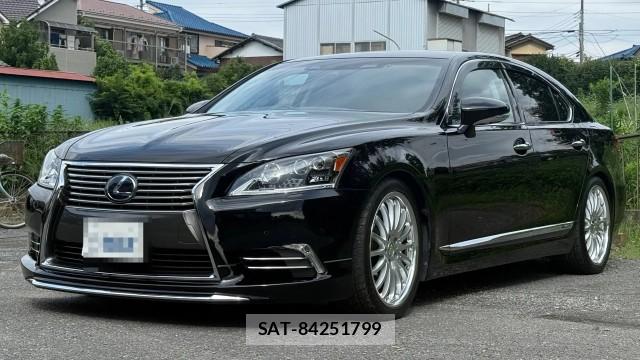 Lexus LS 2013-02 8282450-0