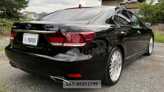 Lexus LS 2013-02 8282450-11