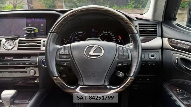 Lexus LS 2013-02 8282450-15
