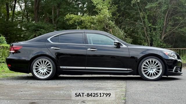Lexus LS 2013-02 8282450-3
