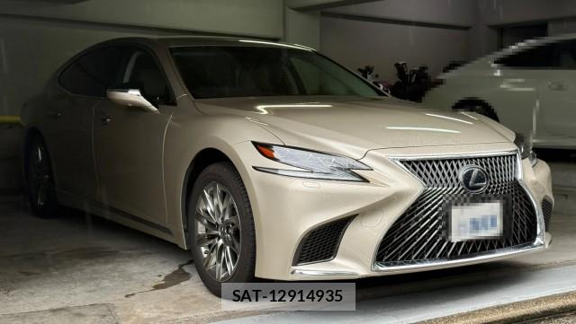 Lexus LS 2018-02 8282468-10