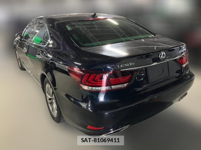 Lexus LS 2012-11 8282886-1