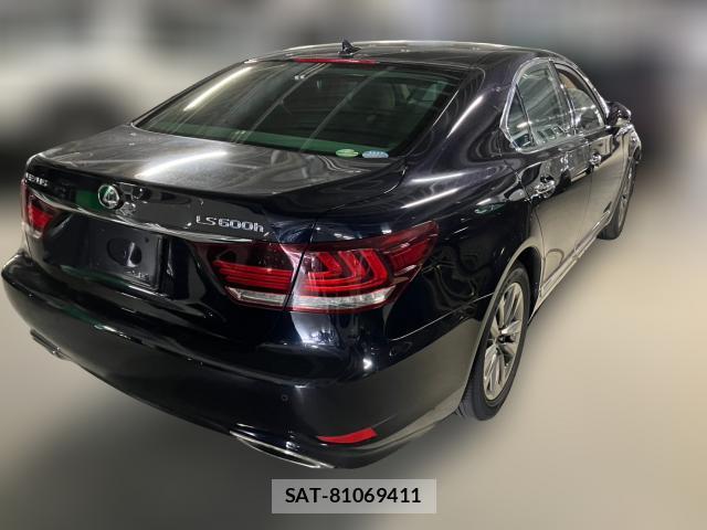 Lexus LS 2012-11 8282886-3