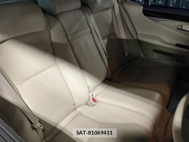 Lexus LS 2012-11 8282886-5