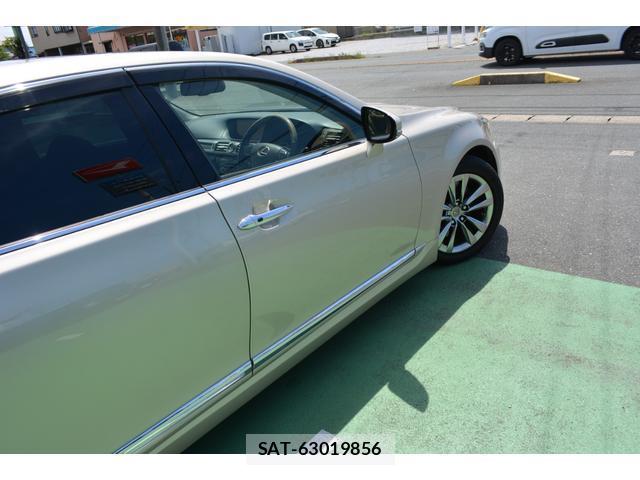 Lexus LS 2015-01 8283238-13
