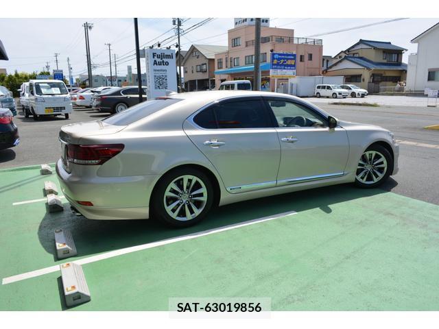 Lexus LS 2015-01 8283238-14