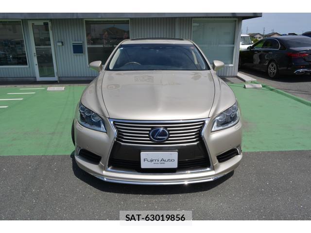 Lexus LS 2015-01 8283238-16
