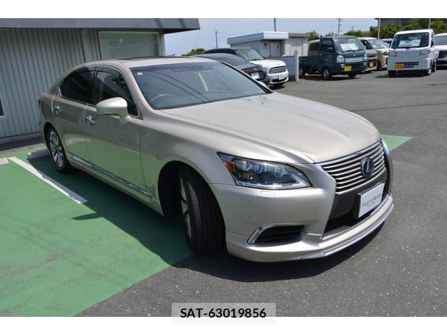 Lexus LS 2015-01 8283238-18