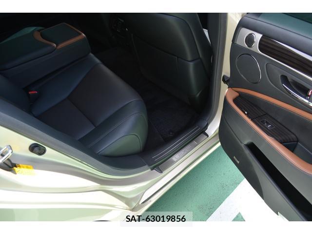 Lexus LS 2015-01 8283238-5