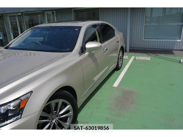 Lexus LS 2015-01 8283238-8