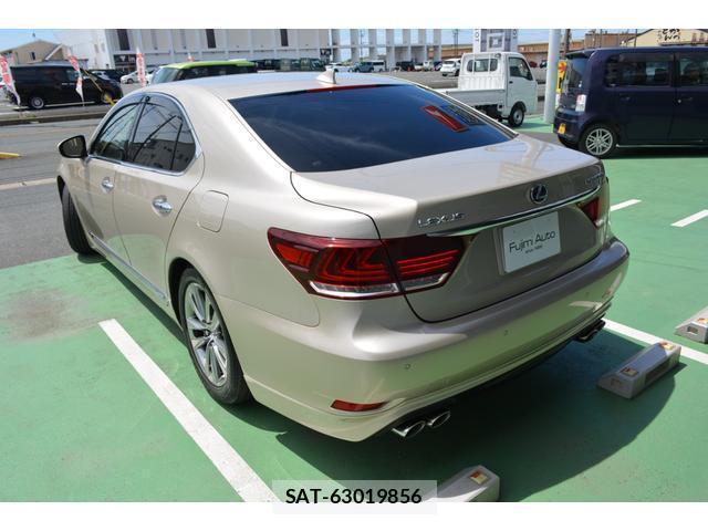 Lexus LS 2015-01 8283238-9
