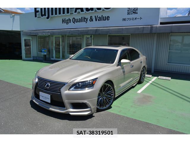 Lexus LS 2013-03 8283239-17