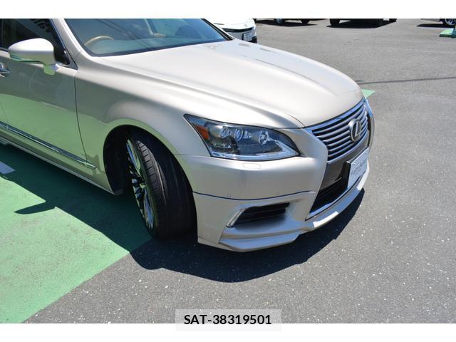 Lexus LS 2013-03 8283239-5