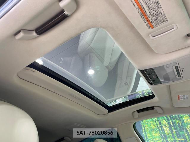 Lexus LS 2008-01 8283776-2