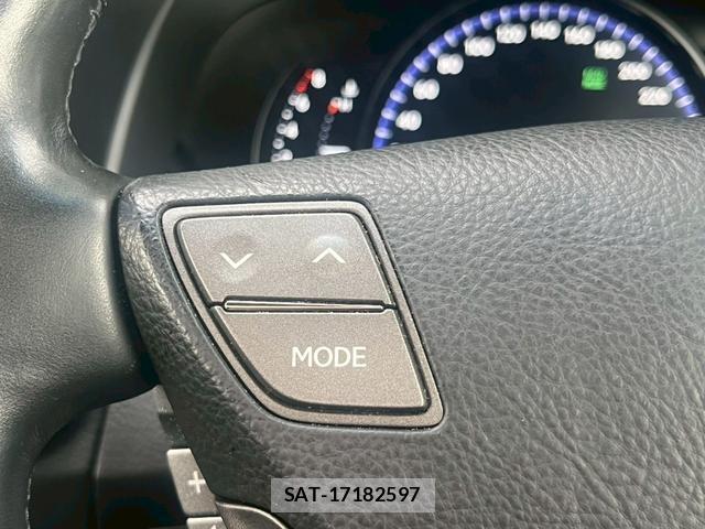 Lexus LS 2011-09 8284045-5