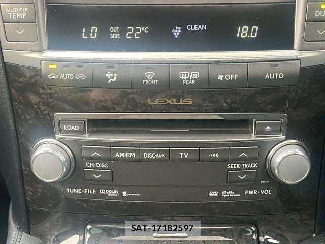 Lexus LS 2011-09 8284045-7