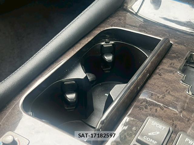 Lexus LS 2011-09 8284045-8