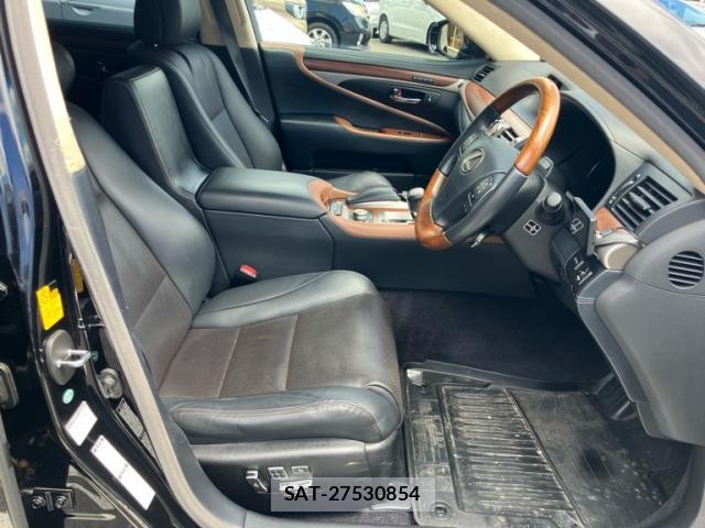 Lexus LS 2014-03 8285286-17
