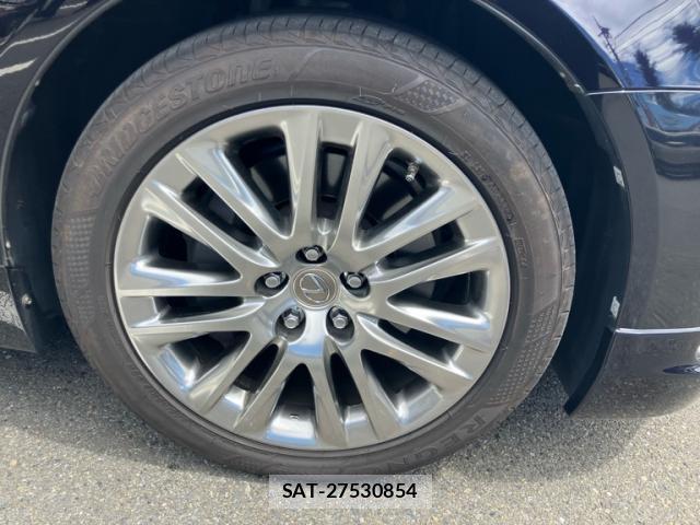 Lexus LS 2014-03 8285286-2