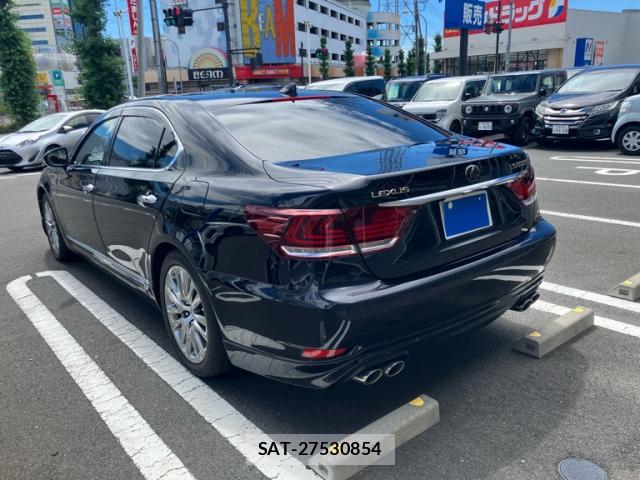 Lexus LS 2014-03 8285286-4