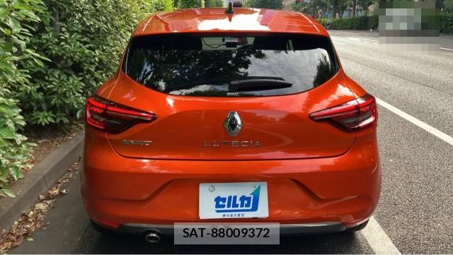 Renault LUTECIA 2021-06 8280660-1