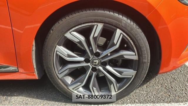 Renault LUTECIA 2021-06 8280660-8