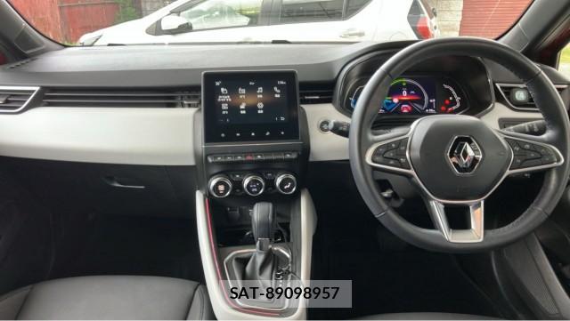 Renault LUTECIA 2023-07 8280715-2